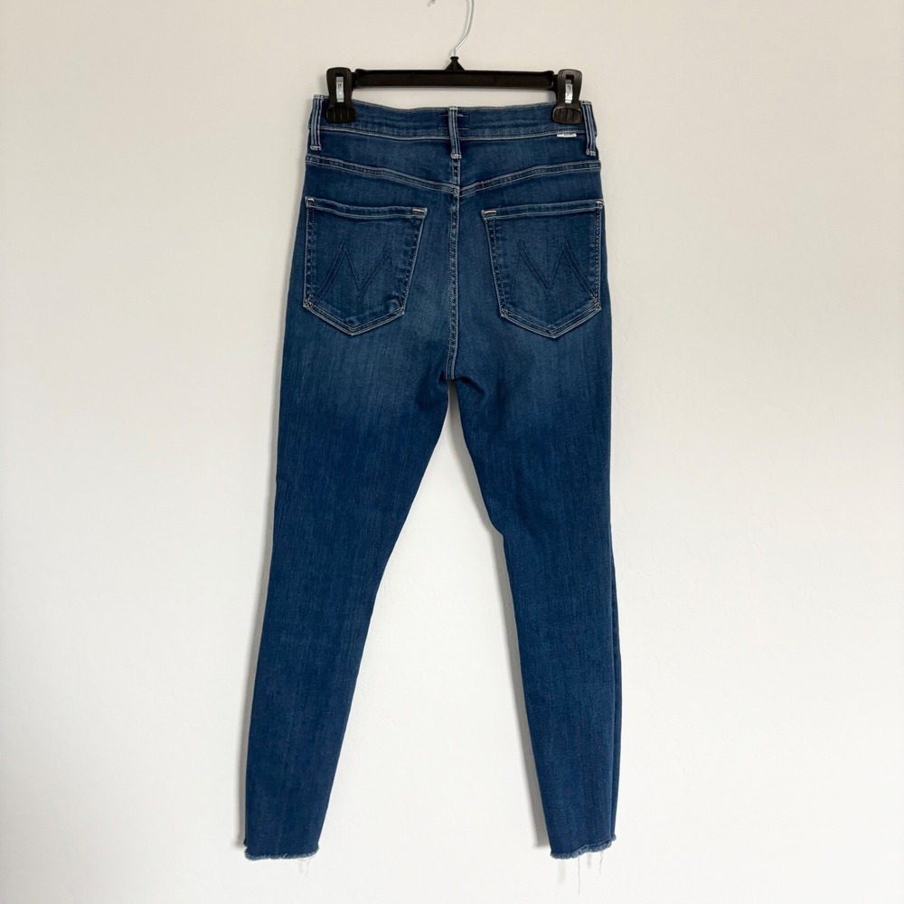 MOTHER Women's Skinny swooner ankle fray Jeans in Dark Blue